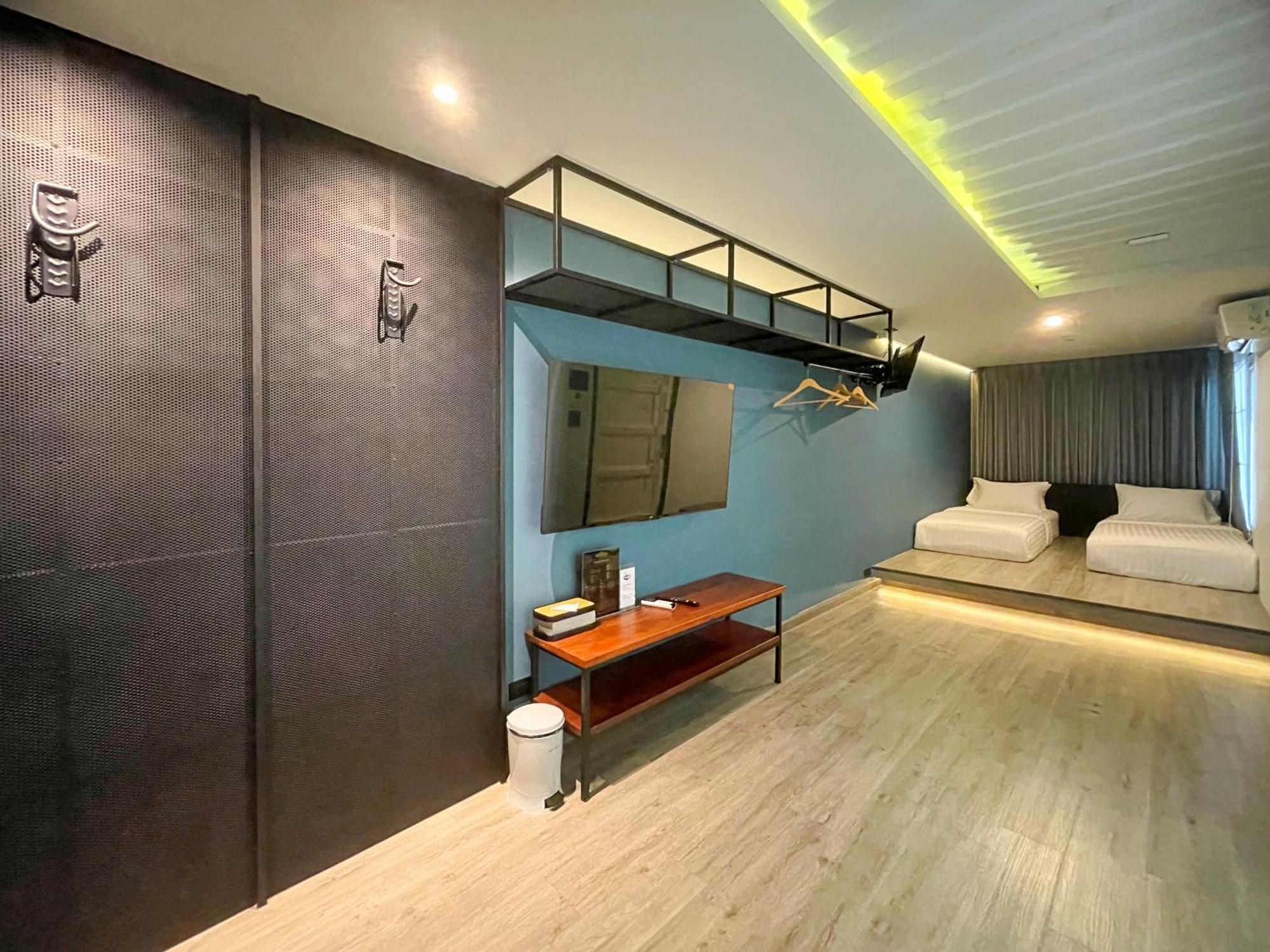 Hotel Nights In A Box Ban Muang  Camera foto