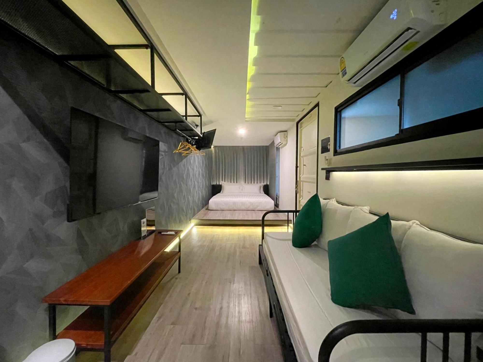 Hotel Nights In A Box Ban Muang  Camera foto